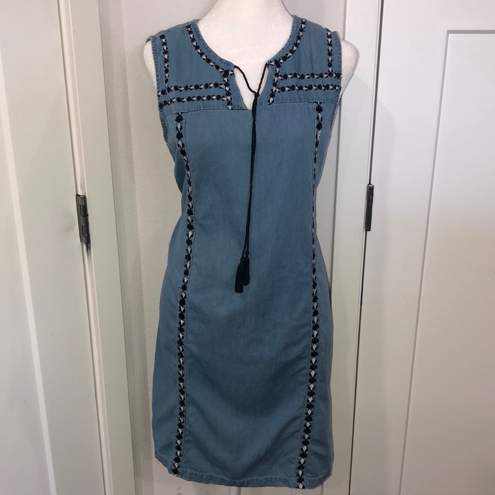Tanzara| Sleeveless Midi dress| Women’s Size M| Chambray denim embroidered Boho